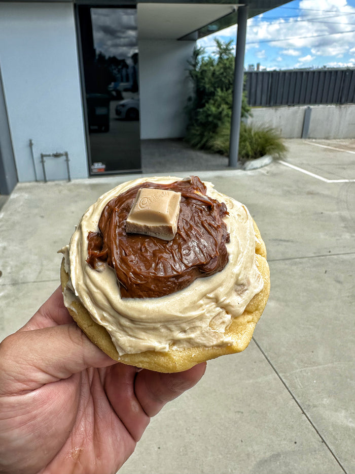 Caramilk Caramel Slice Cookie